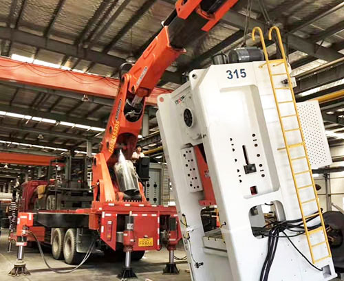 德江附近随车吊出租，轻松解决运输难题