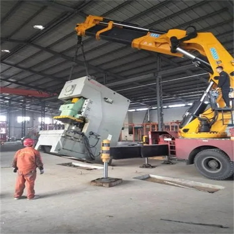 德江80吨折臂吊车出租附近电话